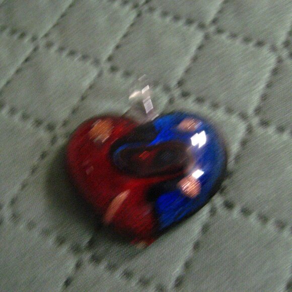 Glass Hand Made Vintage 1980's Beautiful Heart Pendant - Picture 7 of 7